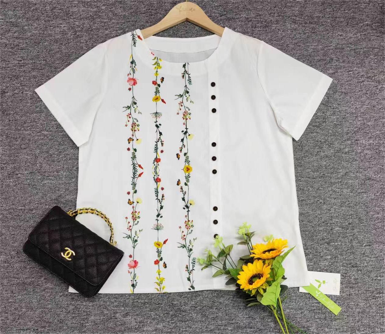 FallStil® - Weißes Floral Vine Kurzarm-Top mit Rundhalsausschnitt