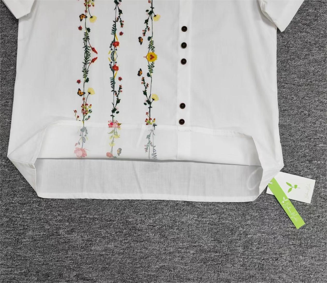 FallStil® - Weißes Floral Vine Kurzarm-Top mit Rundhalsausschnitt