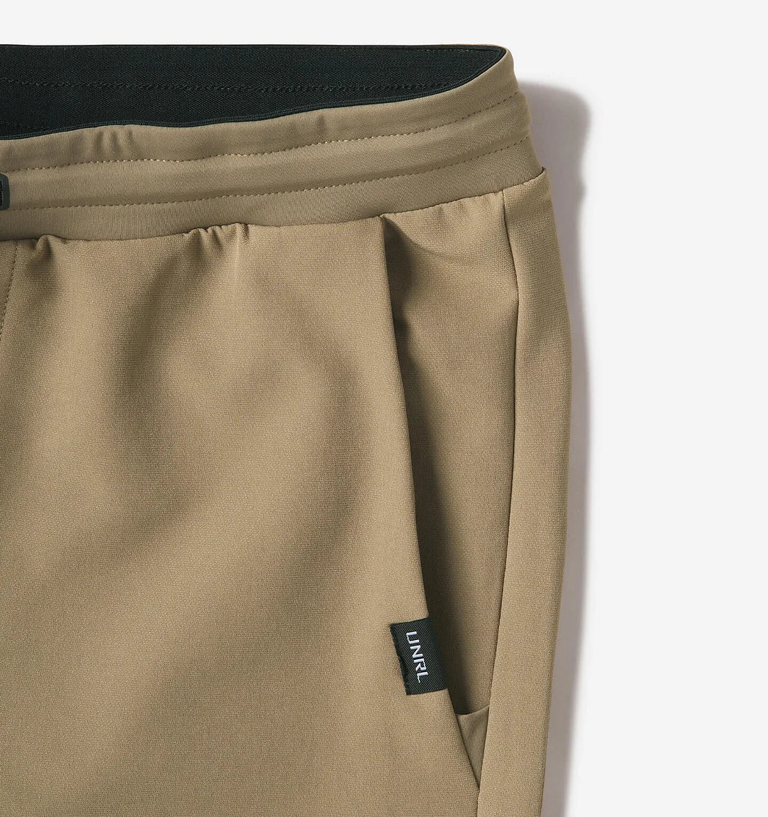 Calvin – stylische Hosen für Herren mit italienischem Design