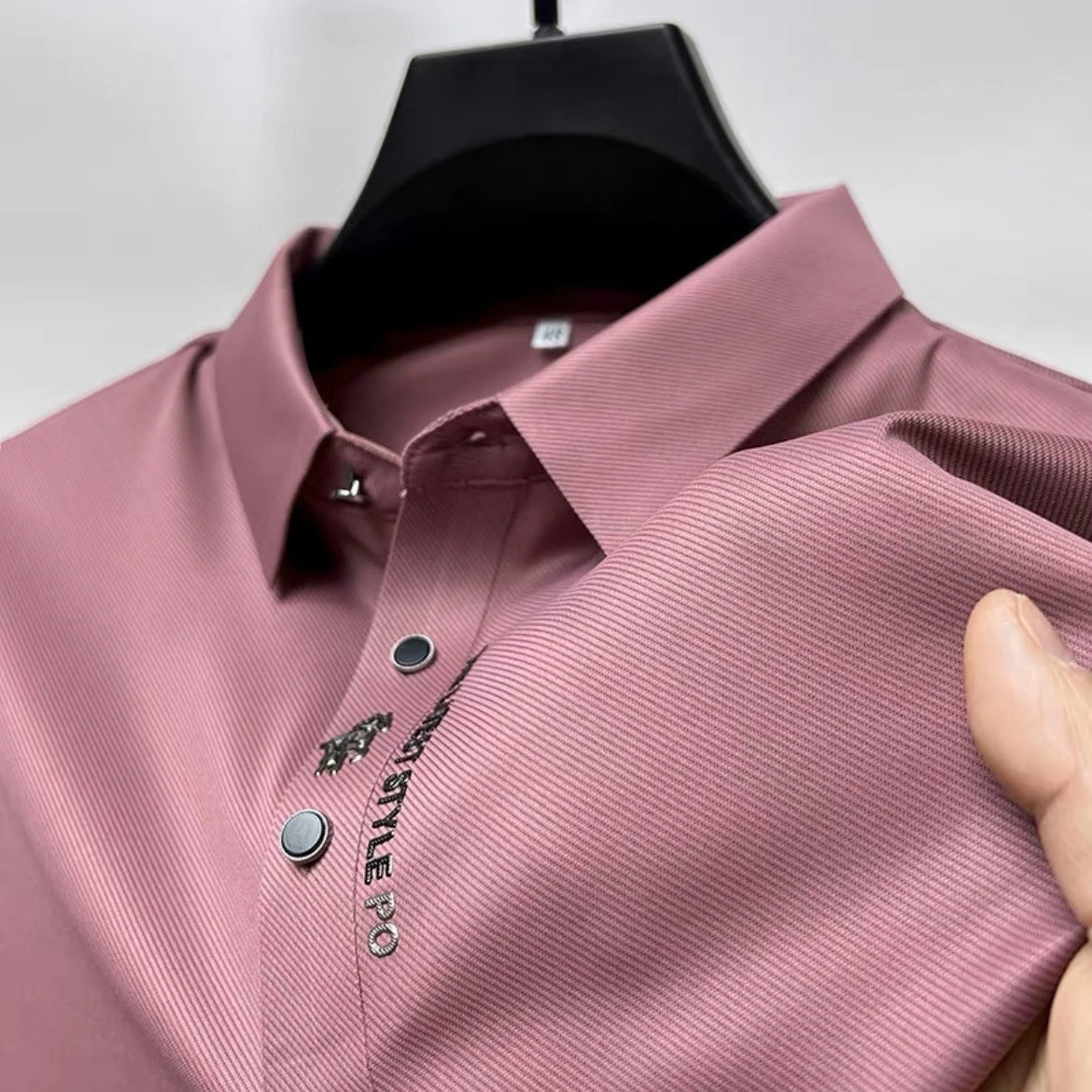 JONAS – Atmungsaktives Seiden-Poloshirt für Herren