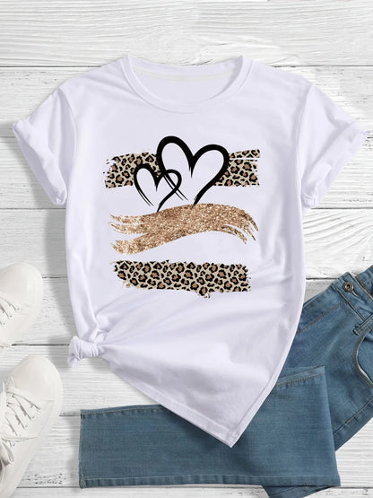 Clara - Weißes Herzen- und Leoparden-T-Shirt