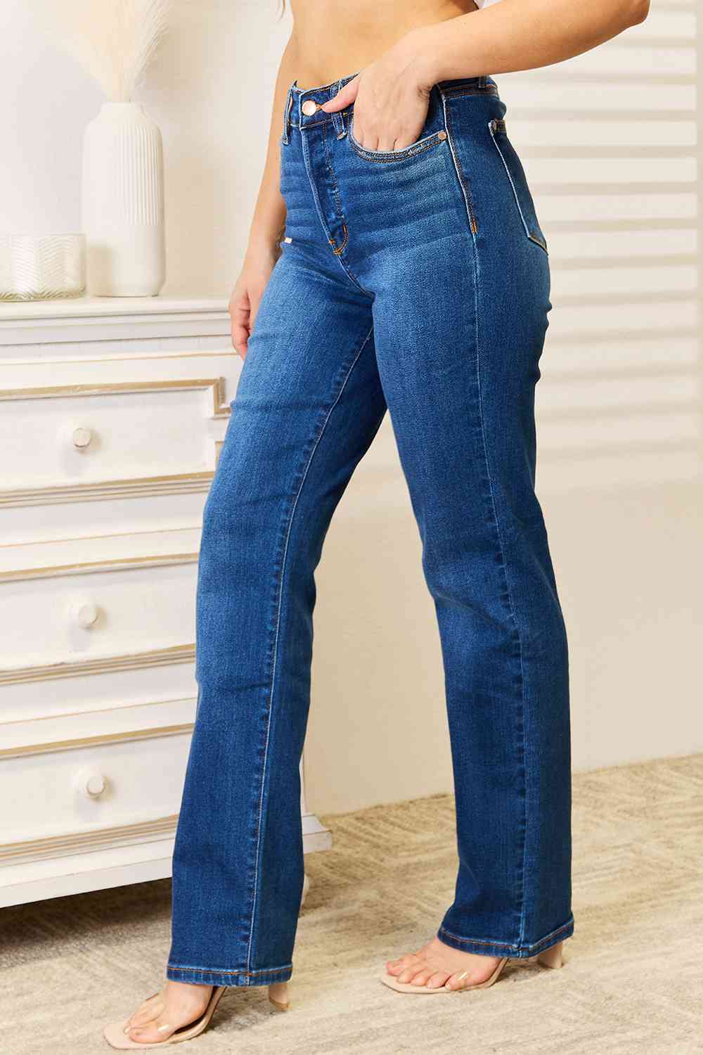 Judy Blue - Geradlinige Denim-Jeans