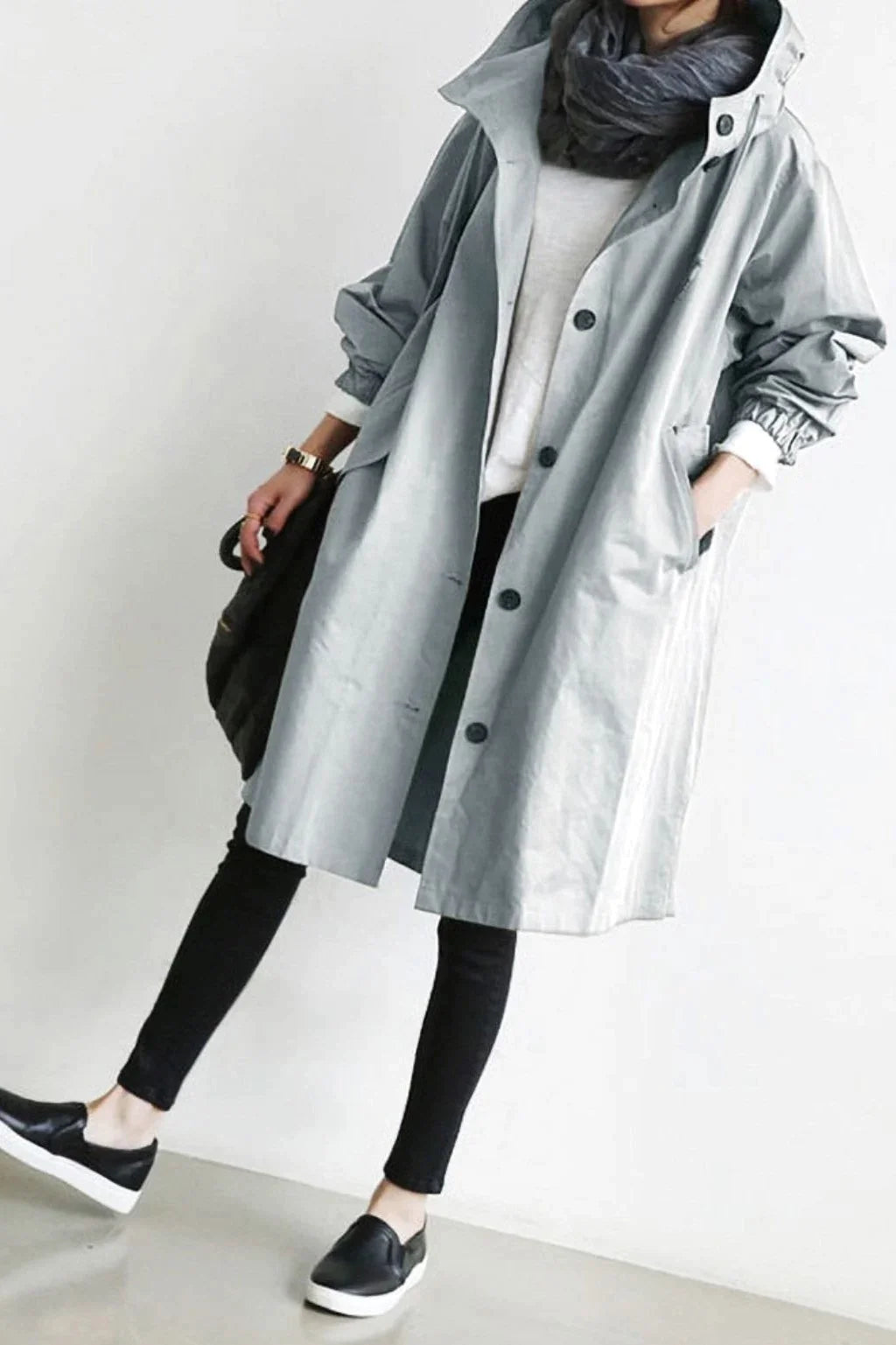 Kapuze mit Trenchcoat